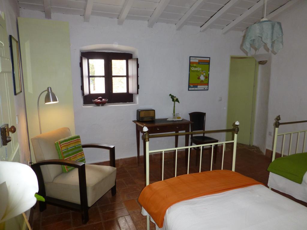 Cantar Do Grilo - Turismo Rural Serpa Chambre photo